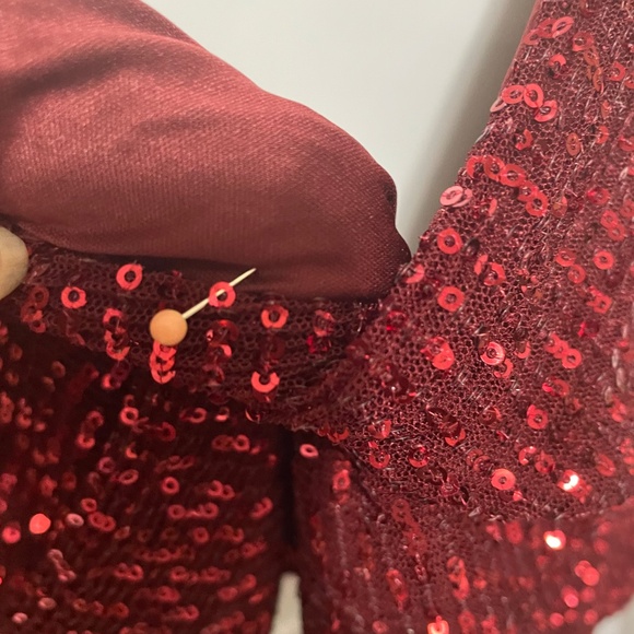 Express L maroon or burgundy sequined show girl tank top spaghetti straps lined - Picture 7 of 12